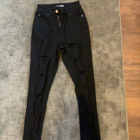 Black Fashion Nova Jean🖤 - Picture 3 of 5